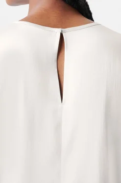 TUANIA